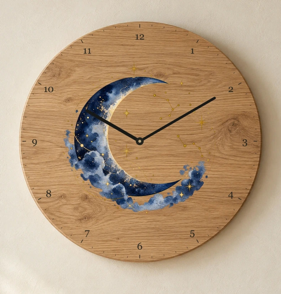 שעון עץ — ירח וכוכבים — detail — oak-clock-room-v1