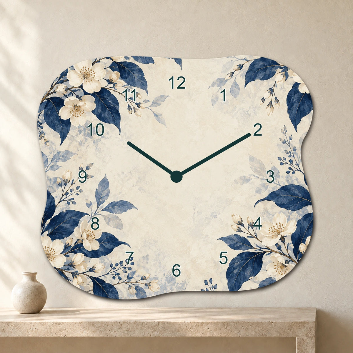 שעון בעיצוב אישי — אמורפי · 30×26 ס״מ — wood — custom-clock-v1